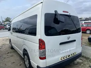 Toyota HiAce 2020 White