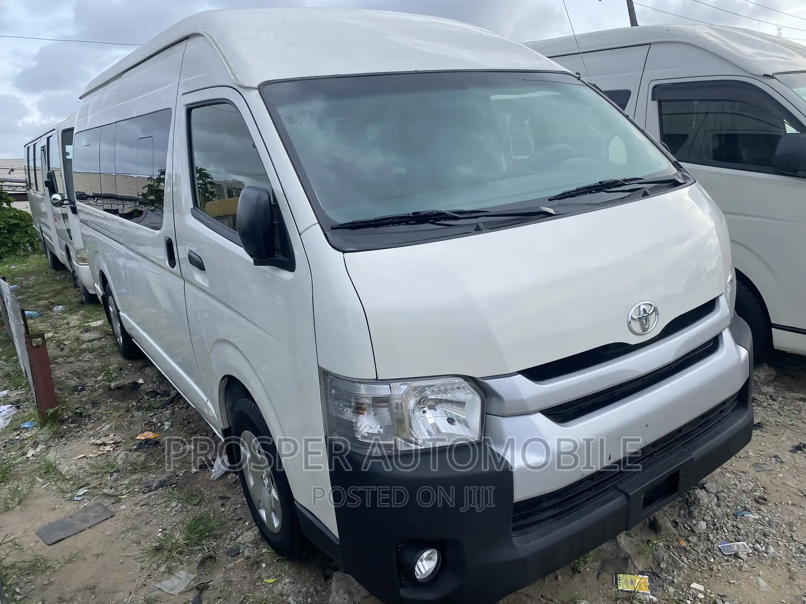 Toyota HiAce 2020 White