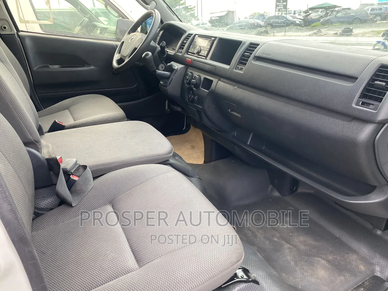 Toyota HiAce 2020 White
