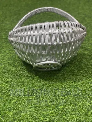 Straw Classic Fruits Silver Basket