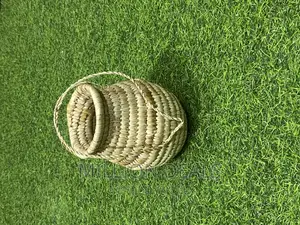 Mini Straw Stylish Vase Basket