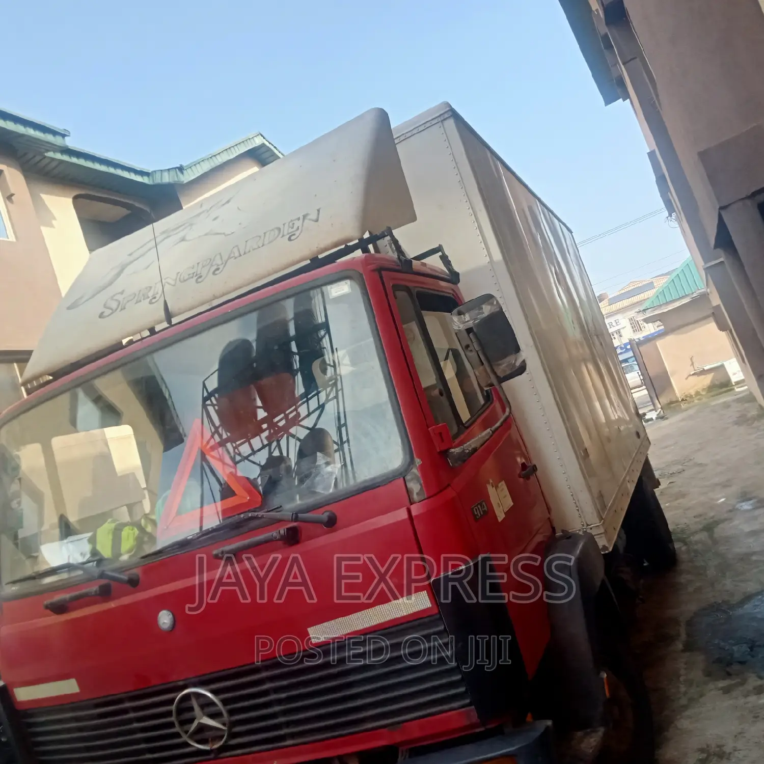 Truck for Delivery and Relocations Service