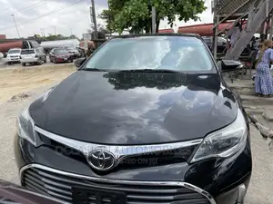 Toyota Avalon XLE Premium Sedan FWD (3.5L 6cyl 6A) 2013 Black