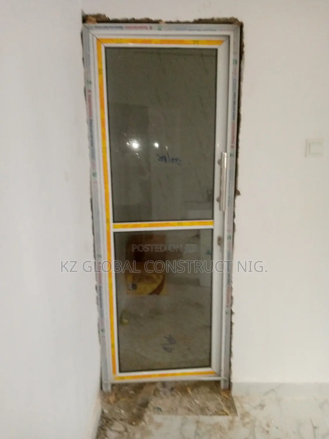 Single Leaf Aluminum Hinge Door