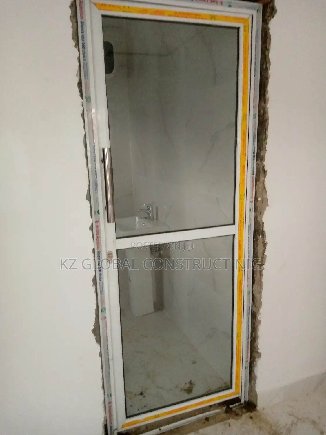 Single Leaf Aluminum Hinge Door