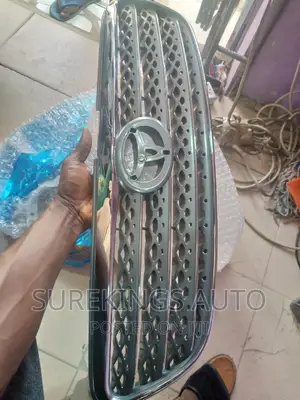 Front Grill Corolla 2005-06
