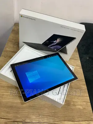 Laptop Microsoft Surface Pro (2017) 4GB Intel Core I3 SSD 128GB