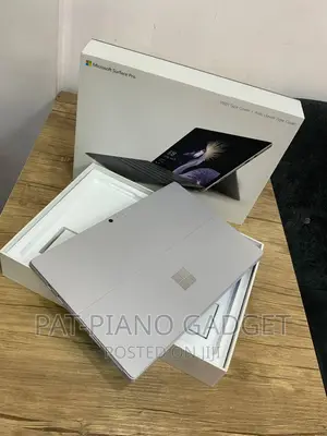 Laptop Microsoft Surface Pro (2017) 4GB Intel Core I3 SSD 128GB