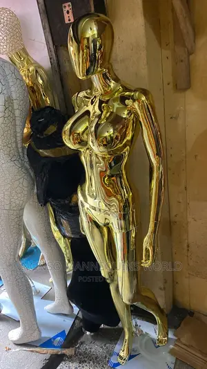 Size 8 Gold Chrome Female Busty Mannequin