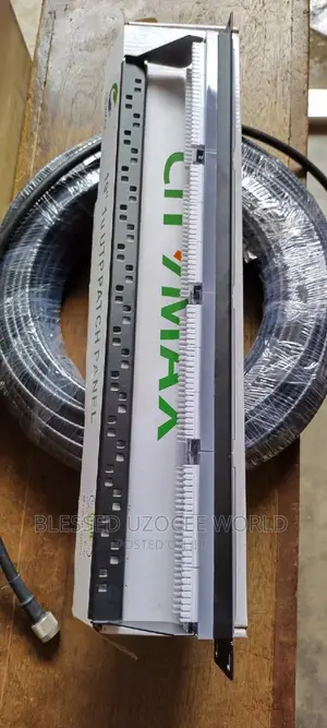 24 Ports Cat6 UTP Patch Panel for Networking Installation