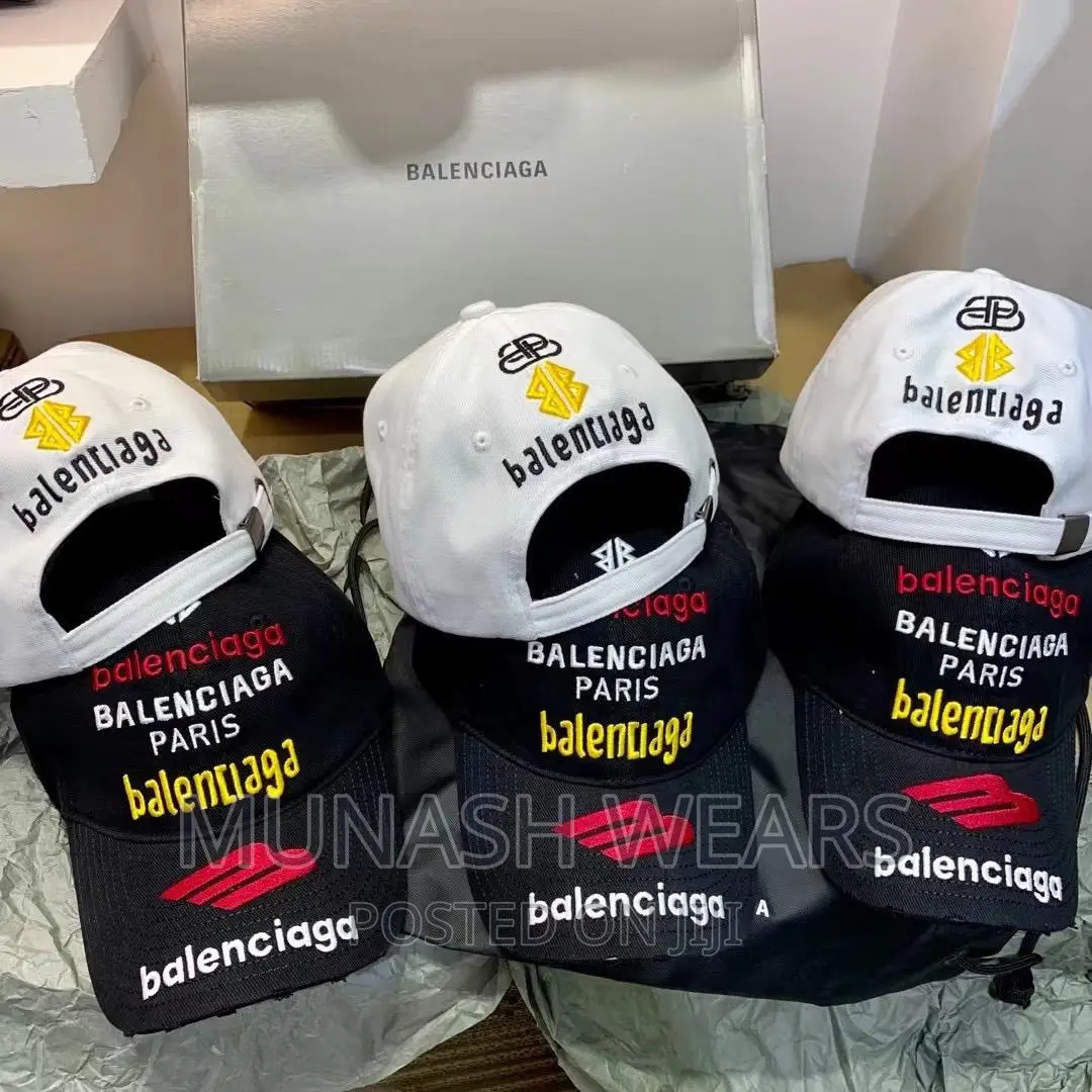 BALENCIAGA Luxury Cap