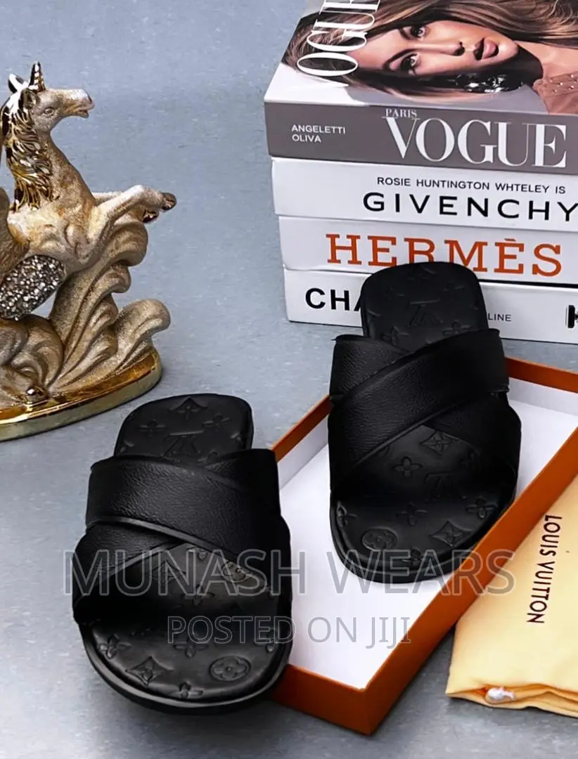 Louis Vuitton Slipers