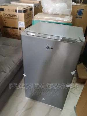 Fast Cooling LG Gc 131 Refrigerator With Shelves