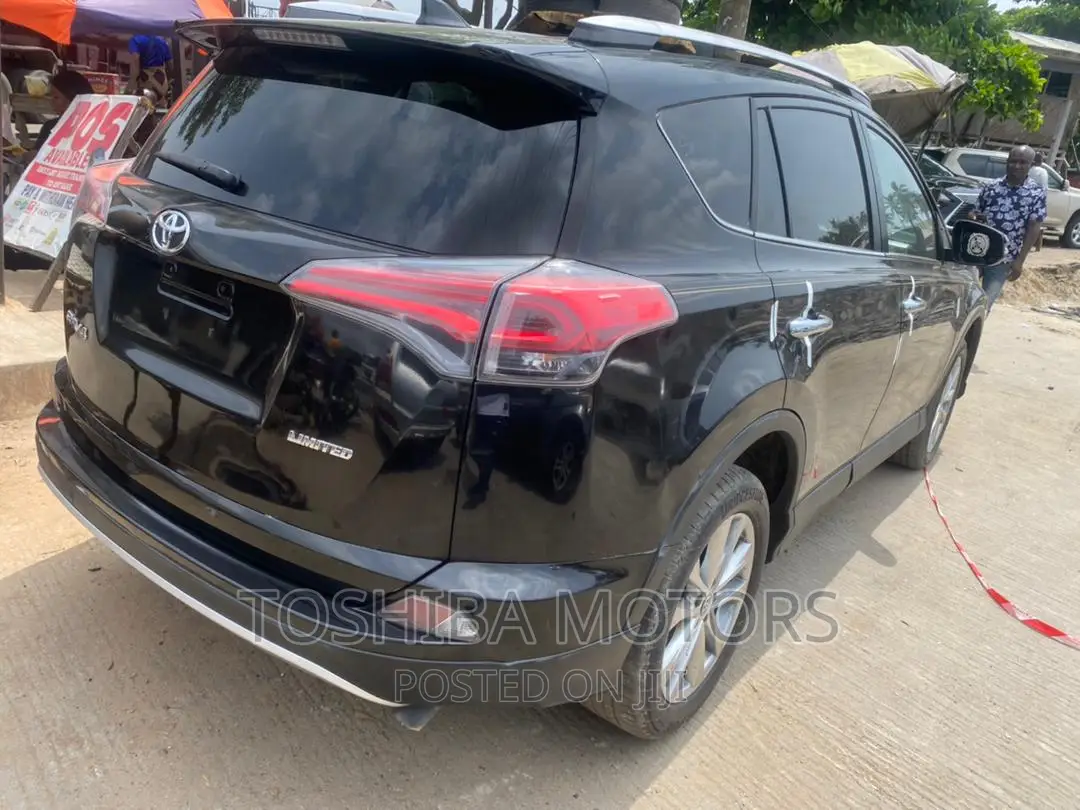 Toyota RAV4 2016 Black