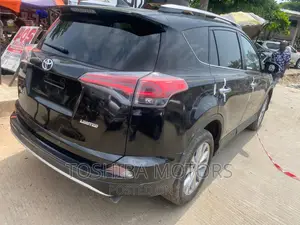 Toyota RAV4 2016 Black