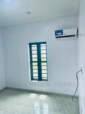 3bdrm Apartment in Chevron Conservation, Lekki for rent