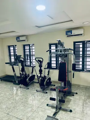 3bdrm Apartment in Chevron Conservation, Lekki for rent