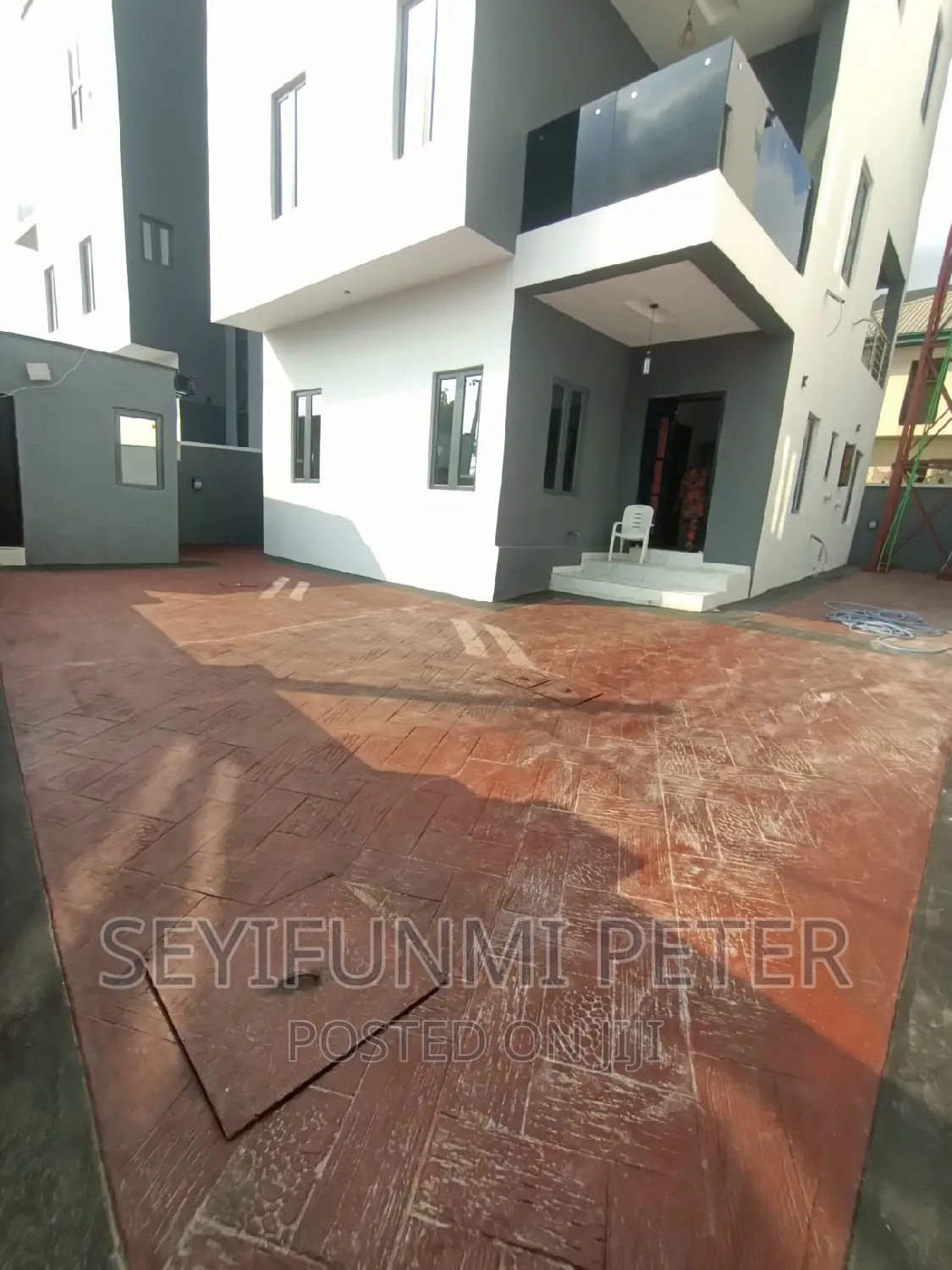 Furnished 4bdrm Duplex in Gateway Zone Estate, for sale