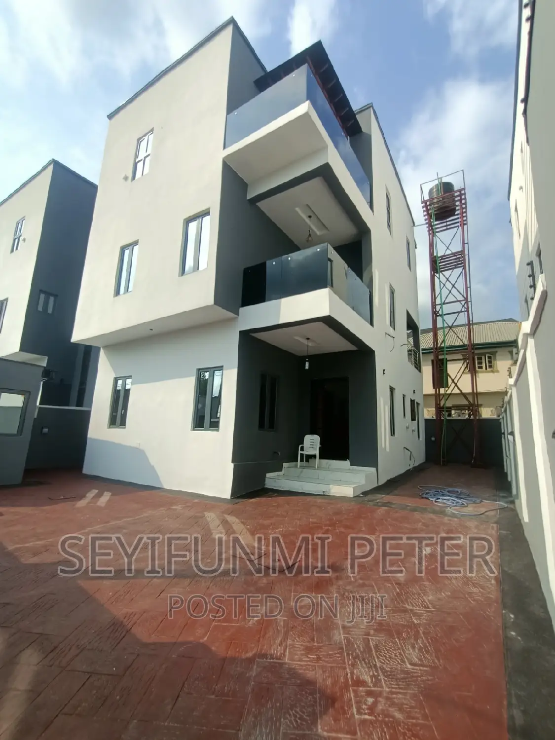 Furnished 4bdrm Duplex in Gateway Zone Estate, for sale