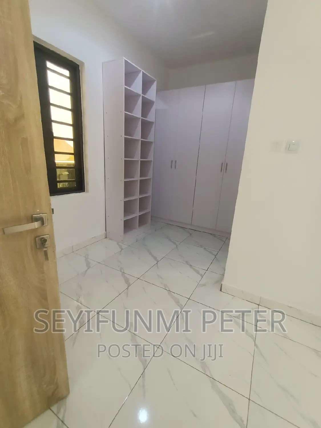 Furnished 4bdrm Duplex in Gateway Zone Estate, for sale