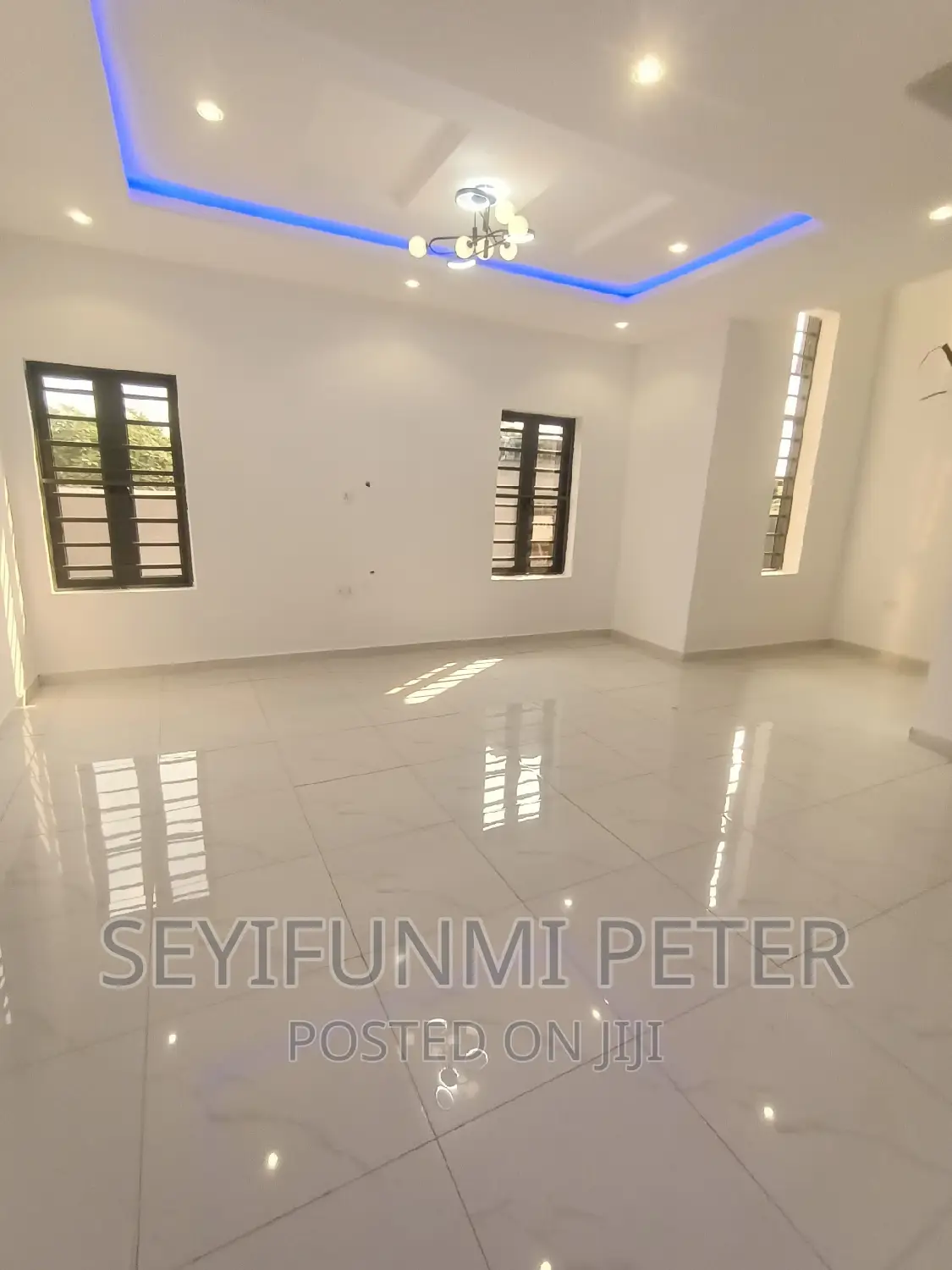 Furnished 4bdrm Duplex in Gateway Zone Estate, for sale
