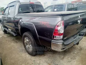 Toyota Tacoma 2013 Gray