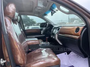Toyota Tundra 2016 Brown