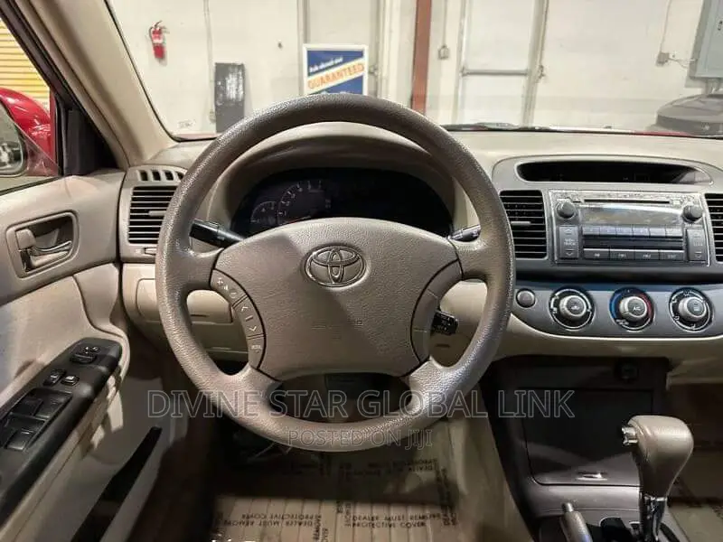 Toyota Camry 2004 Red