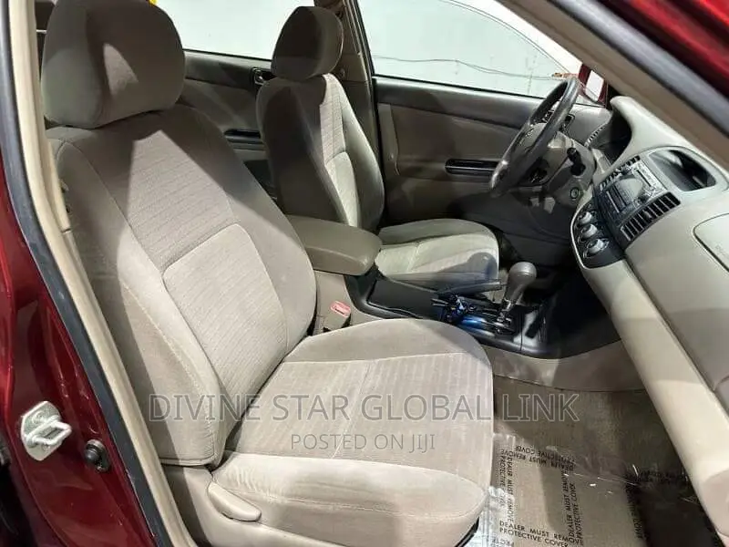 Toyota Camry 2004 Red