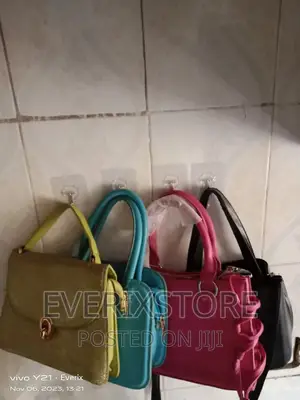 Adhesive Wall Hook/Wall Hanger/Hang Anything Hangable