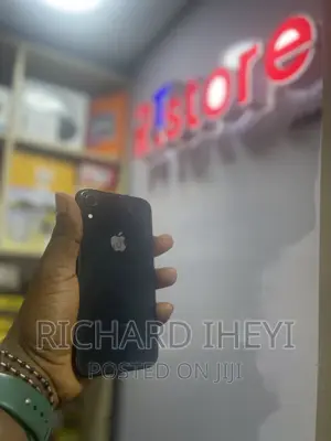 Apple iPhone XR 64 GB Black
