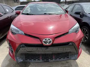 Toyota Corolla LE (1.8L 4cyl 2A) 2018 Red