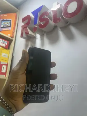 Apple iPhone XR 64 GB Black