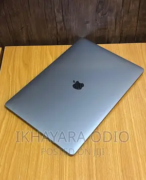 Laptop Apple MacBook Pro 2019 16GB Intel Core I7 SSD 512GB