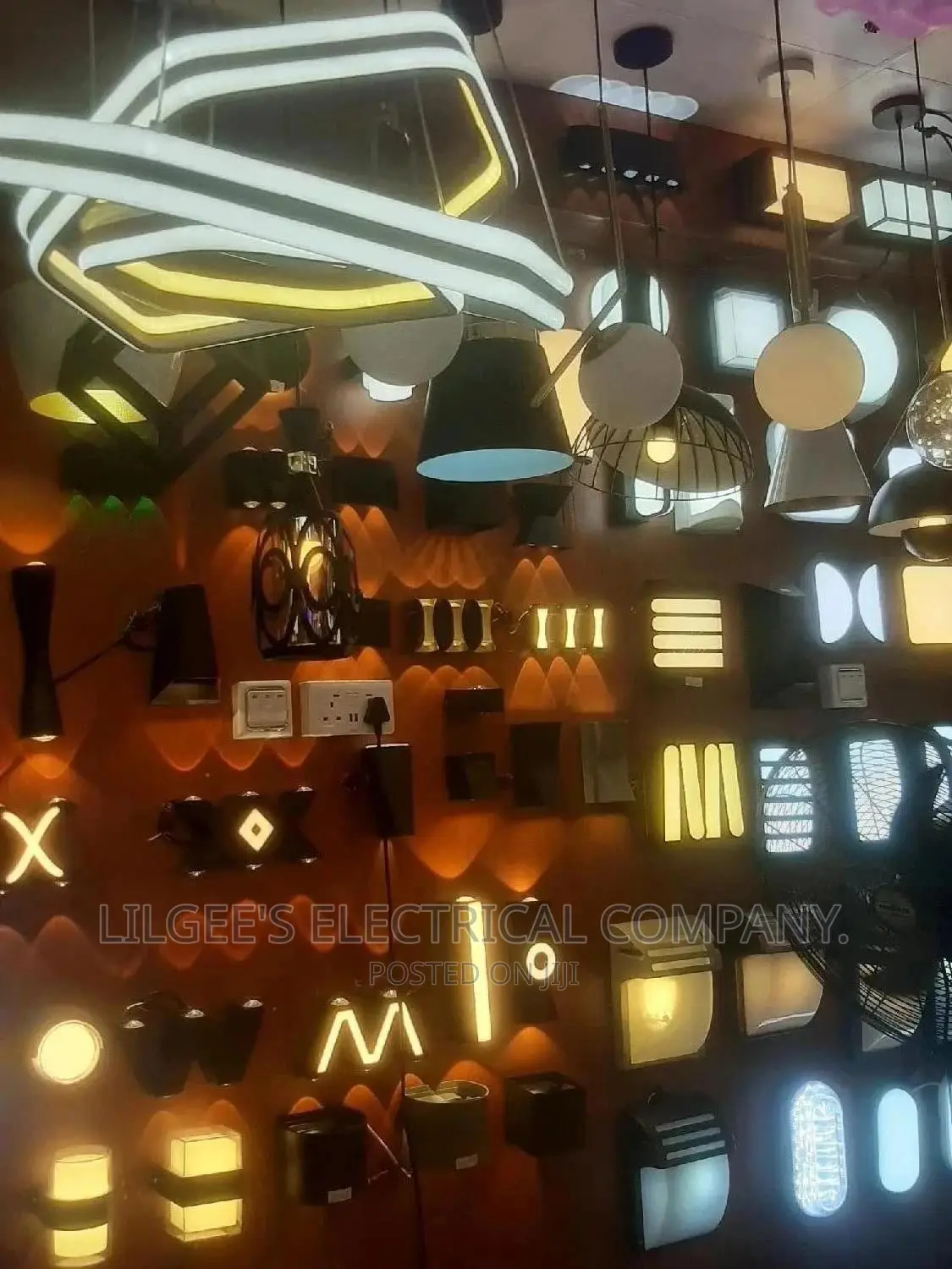 Chandeliers, Wallbrackets and Led Wall Lights