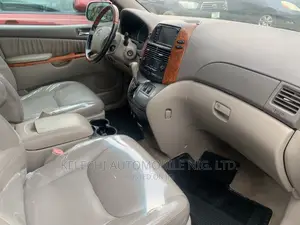 Toyota Sienna XLE Limited 2005 Gold