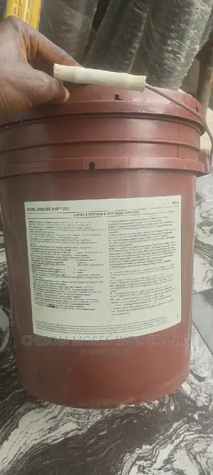 Mobile Grease XHP TM 222 Industrial Grease Bucket