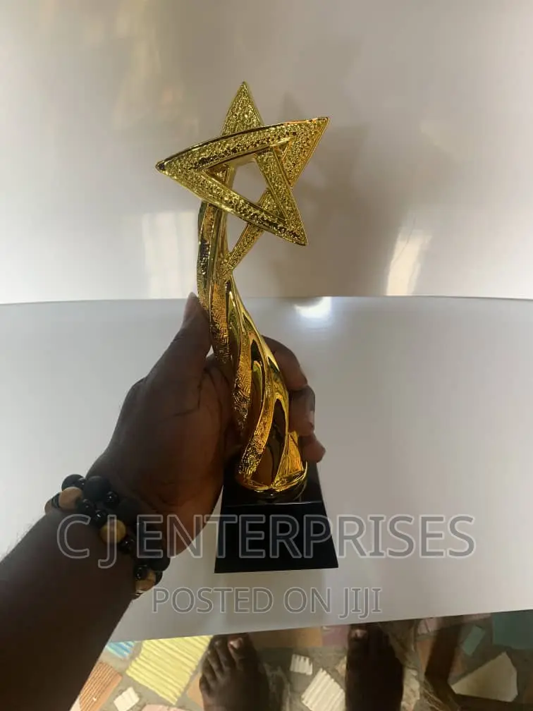Trophy Award Plaque G654