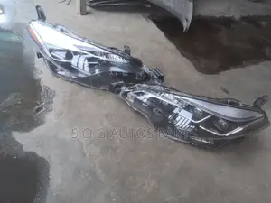 Headlamp Corrola 2018 SE