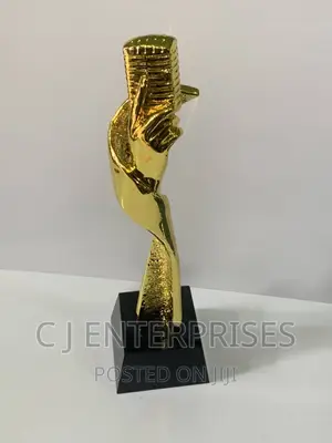 Trophy Award Plaque I998