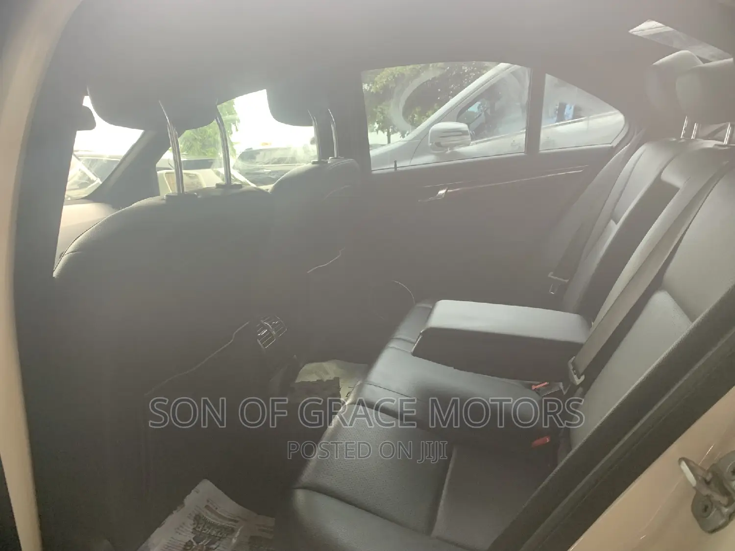 Mercedes-Benz C350 2011 White