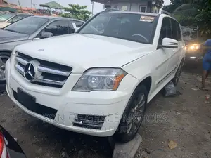 Mercedes-Benz GLK-Class 350 4MATIC 2012 White