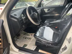Mercedes-Benz GLK-Class 350 4MATIC 2012 White