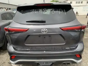 Toyota Highlander XSE 2021 Gray