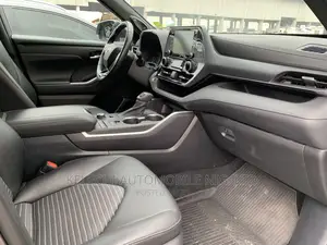 Toyota Highlander XSE 2021 Gray