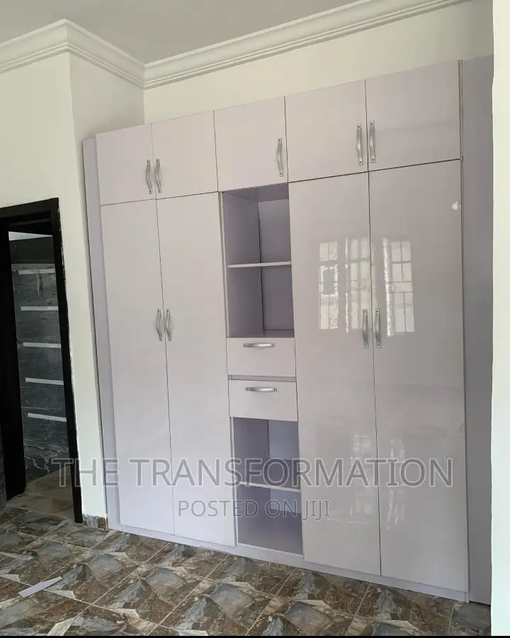 Trans High Gloss Wardrobe
