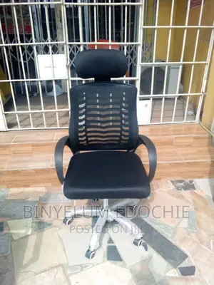 Office Chair With Headrest