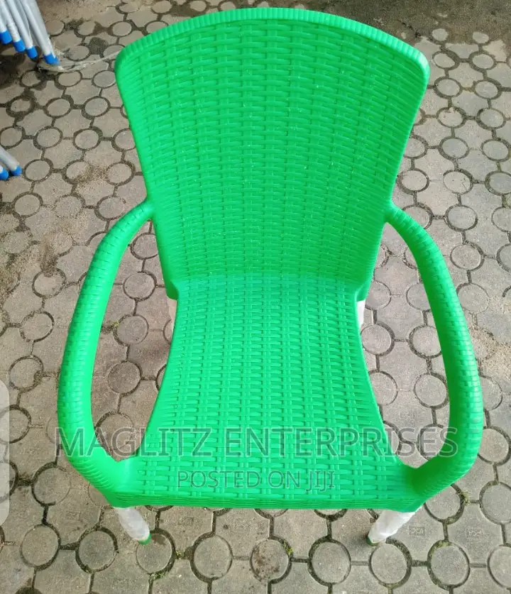 Quality Arm Plastic Chairs