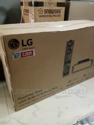 Quality LG DVD Home Theater System (LHD687BG) 1200rms