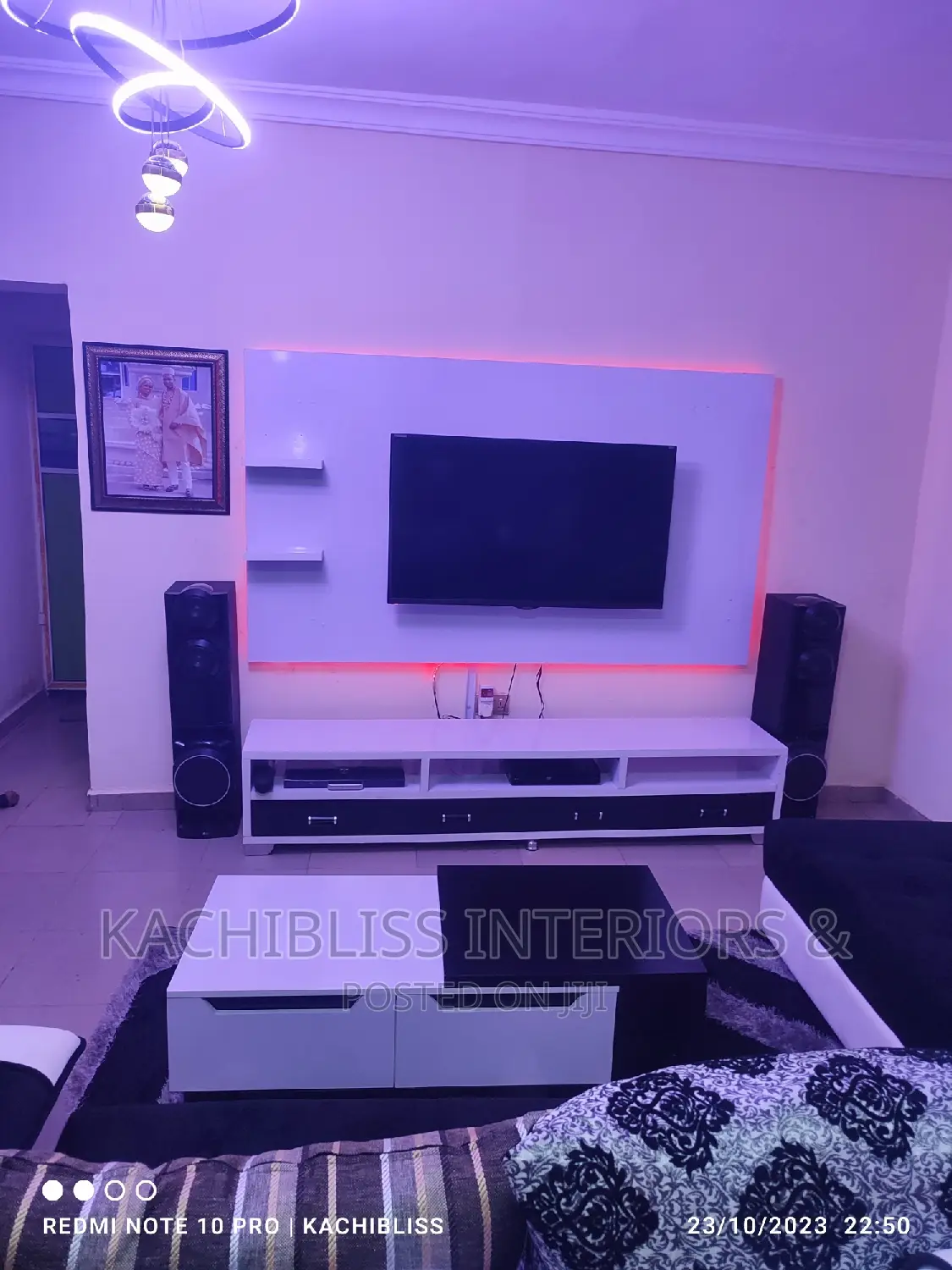 Beautiful Tv Console Center Table